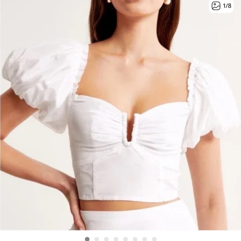 Abercrombie puff sleeve sweetheart neck crop top